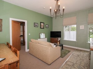 Living area - Charming Apartment 2 The Bridge (Worcester)