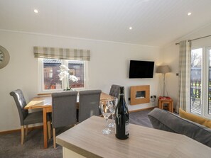 Dining - Bluebell Lodge, Warton (Carnforth)