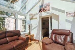 Interior - Blowing House Cottage, Perranporth (Perranporth)