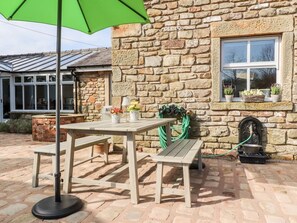 Outdoor dining - The Boot Room, Ribchester (Preston)