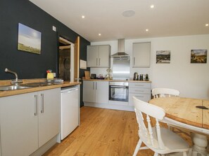 Dishwasher - Garden Cottage, Ledbury (Ledbury)