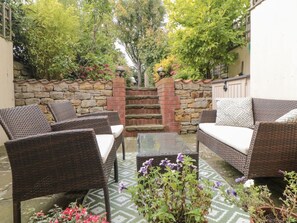 Terrace/patio - Manor Cottage, Cloughton (Scarborough)