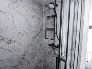 Shower - 489 New Hey Road, Huddersfield (Salendine Nook)