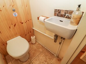 Shower - The Homestead, Hardraw (Hawes)