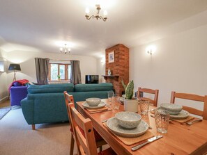 Dining - The Pantiles, Banham (Norwich)