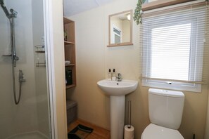 Shower - 90 Solent Breezes, Warsash (Southampton)