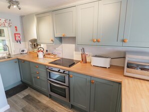 Private kitchen - Hillside Cottage, Monmouth (Monmouth)