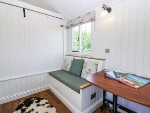 Interior - Shepheard Hut 2, Forfar (Forfar)