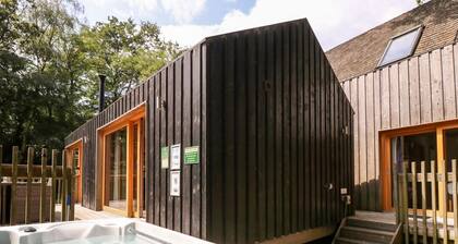 Lodge 22, Corfe Castle