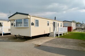 Exterior - Golden Gate Holiday Centre - 19058, Towyn (Abergele)