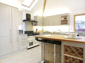 Dishwasher - Treetops: A Hidden Gem in Golant (Fowey)