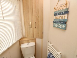 Shower - 31 Crosswinds, Bembridge (Bembridge)