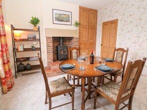 Dining - Dorset Villas, Matlock (Matlock)