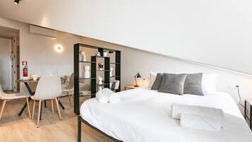 1 chambre, fer et planche à repasser, accès Internet, draps fournis