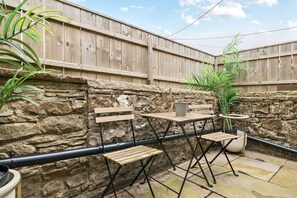 Outdoor dining - Hillside House, Aysgarth, 4bed (Leyburn)
