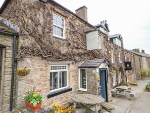 Exterior - Hillside House, Aysgarth, 4bed (Leyburn)