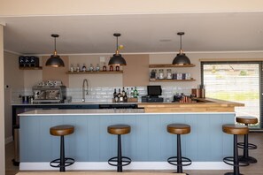 Bar (en el alojamiento)
