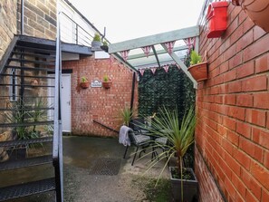 Terrace/patio - Postman’s Lodge, Great Ayton (Middlesbrough)