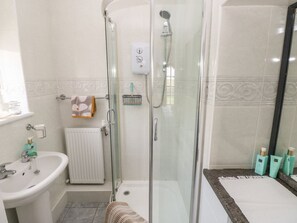 Shower - North Studdock Cottage, Pembroke (Pembroke)