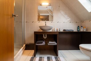 Shower - The Gables Penthouse in Dorset (Poole)