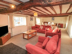 Living area - The Farmhouse - North Farm, Fadmoor (York)
