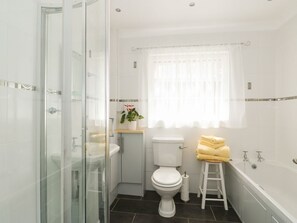 Shower - Sea Point, Chapel St Leonards (Skegness)