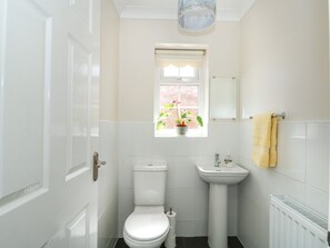 Shower - Sea Point, Chapel St Leonards (Skegness)
