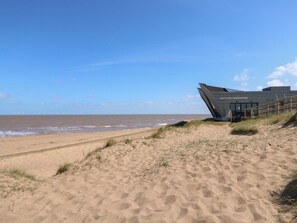 Beach nearby - Sea Point, Chapel St Leonards (Skegness)