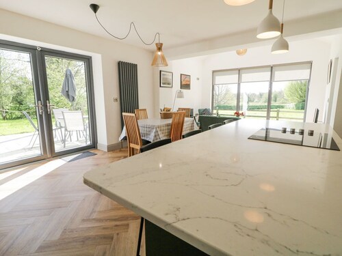 Charming Corradillar Quay Cottage