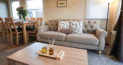 Swift Cabin, Scarborough