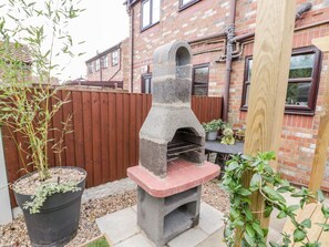 Terrace/patio - Rosewood Cottage, Flamborough (Bridlington)