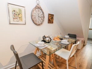 Dining - Rosewood Cottage, Flamborough (Bridlington)