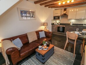 Living area - Mulberry Tree, Appledore Devon (Bideford)