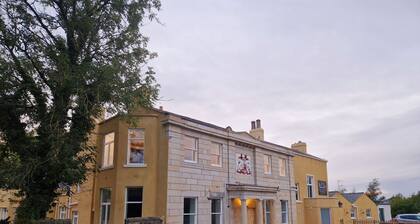 Lord William, Garstang. 3 bed.