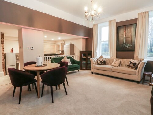 Lord William, Garstang. 3 bed.
