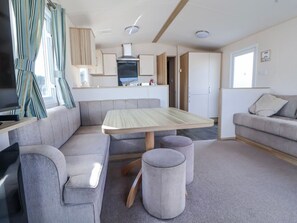 Living area - 236, Towyn - A Cozy Retreat (Abergele)