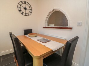 Dining - Cliffe Cottage, Brotton, North Yorkshire (Saltburn-by-the-Sea)