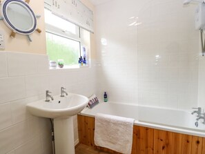 Bathroom - The Nook, Mundesley - A Cozy Retreat (Norwich)