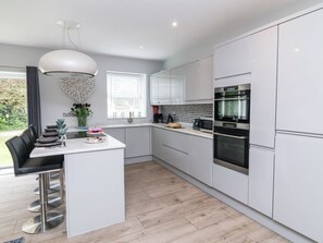 Dishwasher - Beach Hideaway, Westward Ho! (United Kingdom)