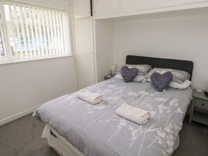 Room - Chalet 26, Port Eynon (Swansea)