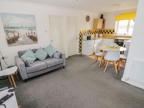 Living area - Chalet 26, Port Eynon (Swansea)