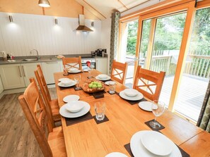 Dining - Lodge 21, Corfe Castle (Wareham)