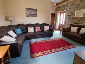 Living area - Swallow Cottage, Llanboidy (Whitland)