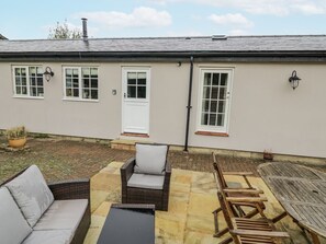 Outdoor dining - Rose Stables, Bampton (Bampton)