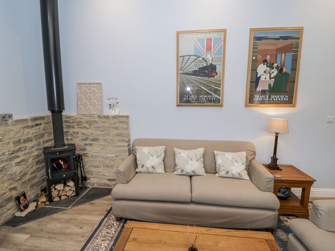 Rose Stables, Bampton - Burford