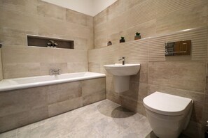 Shower - The Newland, Widdrington (Morpeth)