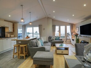 Living area - Argyll View Lodge, Wemyss Bay (Wemyss Bay)