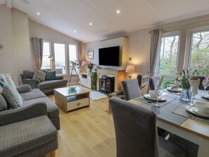Living area - Argyll View Lodge, Wemyss Bay (Wemyss Bay)