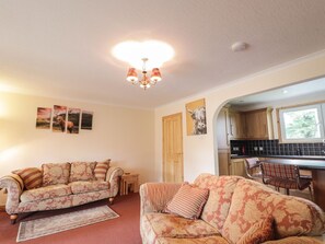 Living area - Garden Cottage, Marybank (Muir of Ord)