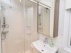 Shower - Chloe's Cabin, Felton (Morpeth)
